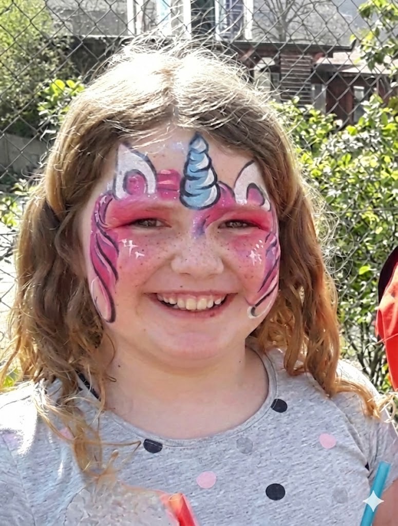Wunderschönes Einhorn-Kinderschminken von Claudi